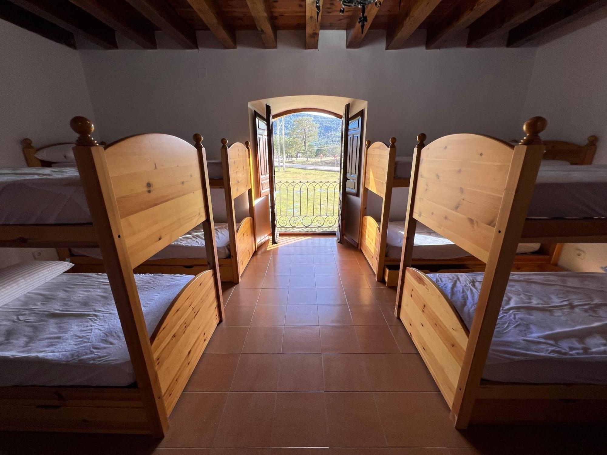 Albergue Pinares - La Casona De Revenga Regumiel de la Sierra Extérieur photo